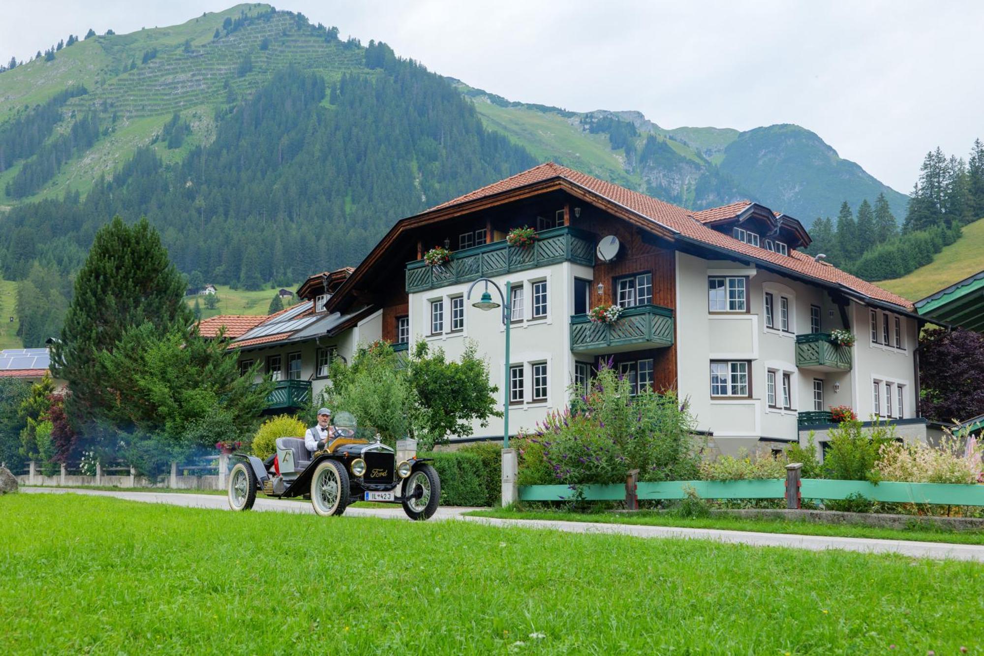 Posthotel Lechtal, Arlberg Хольцгау Экстерьер фото