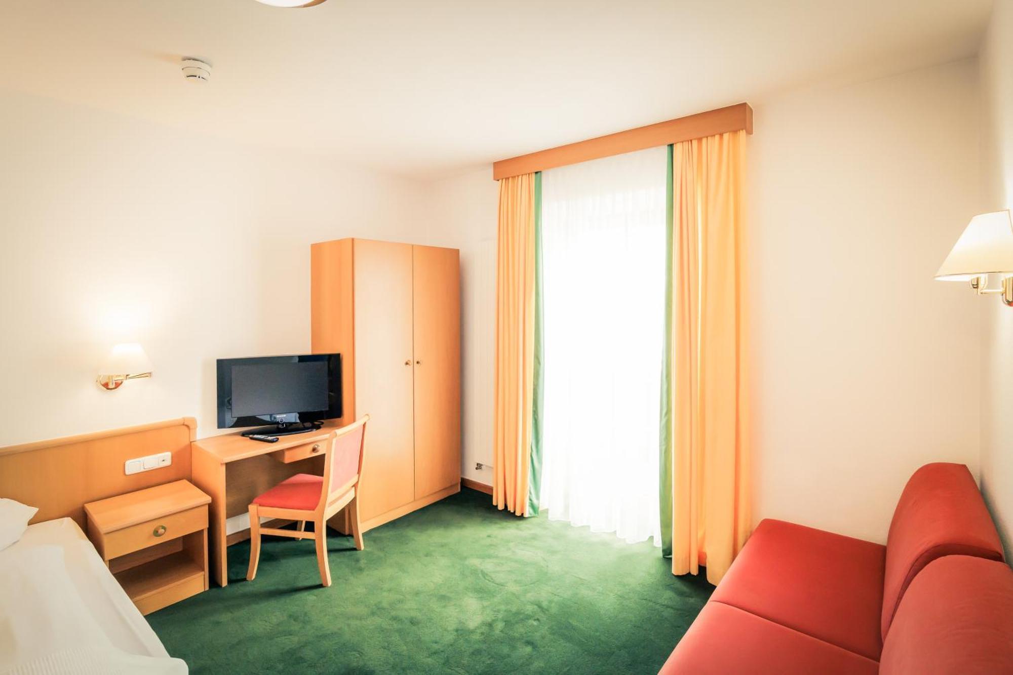 Posthotel Lechtal, Arlberg Хольцгау Экстерьер фото